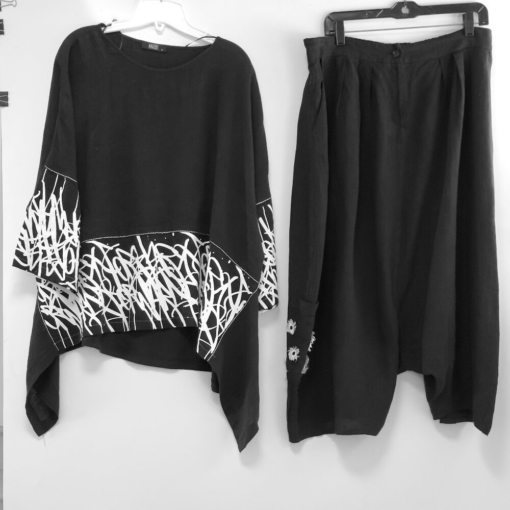 Black Linen Top and Harem Pants Set with White Print & Embroidery New XL or sz 3